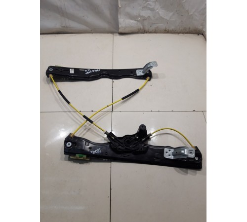 Стеклоподъёмник (передний, правый)