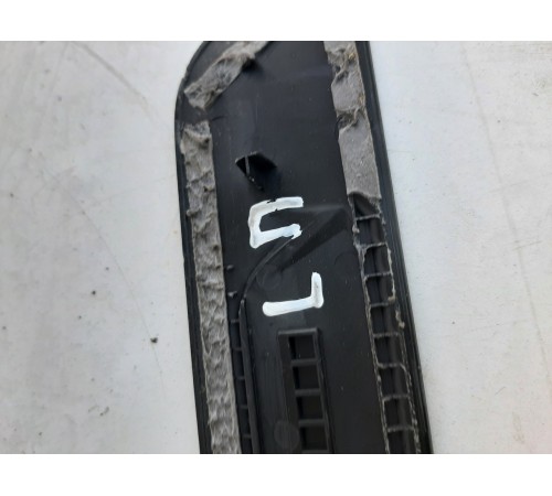 Накладка порога (передняя левая)