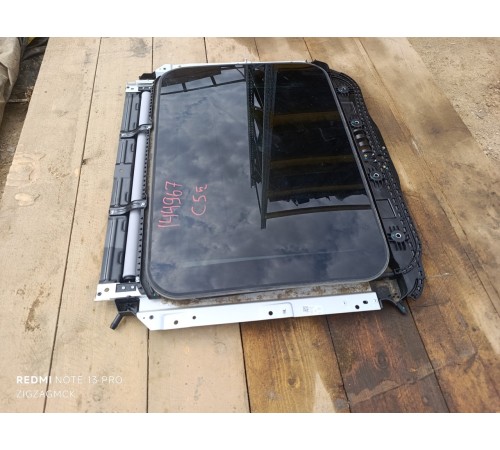 Люк в сборе