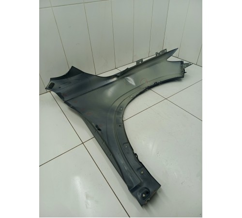 Крыло переднее левое