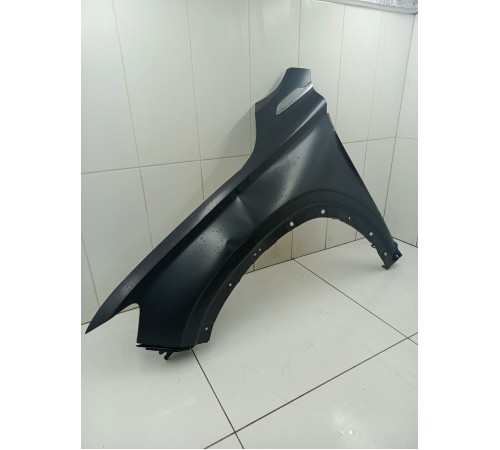 Крыло переднее левое