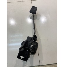 Педаль cцепления