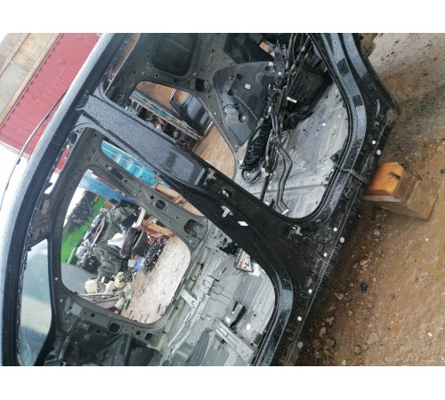 Порог левый с центральной стойкой