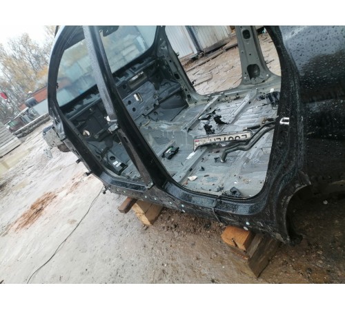 Порог левый с центральной стойкой