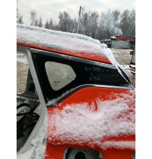 Глухое стекло кузова левое, форточка