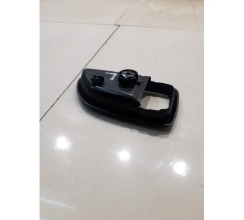 Накладка двери (передняя, левая, внутренняя)