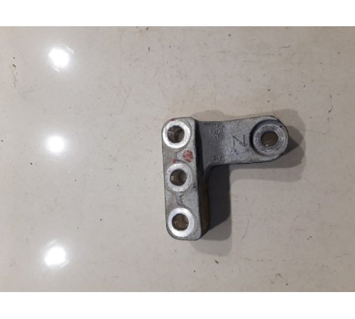 Кронштейн(крепление) кузова