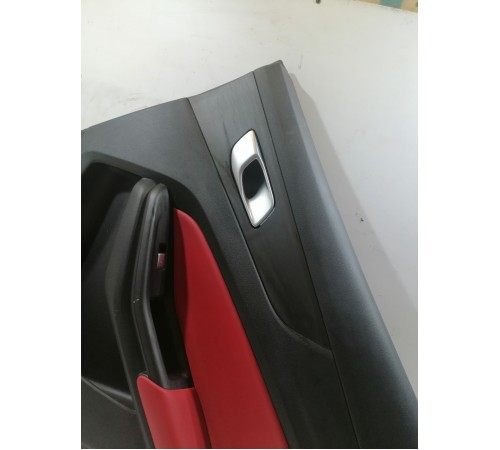 Обшивка двери задняя правая