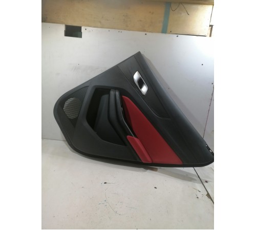 Обшивка двери задняя правая