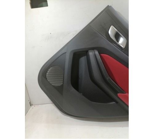 Обшивка двери задняя правая