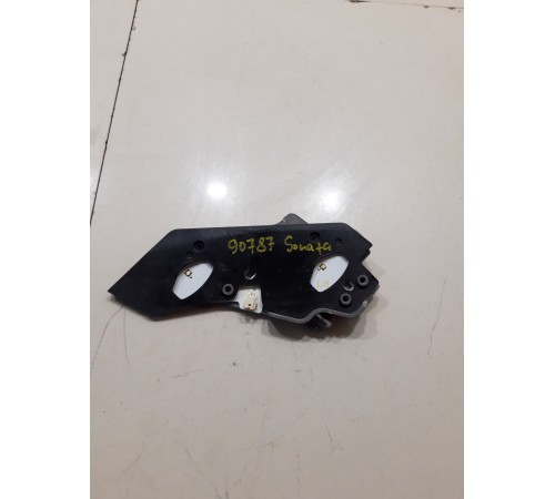 Блок управления светодиодной подсветкой левой фары