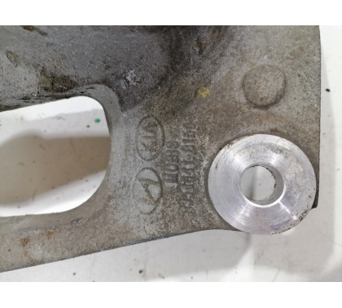 Опора амортизатора передняя правая