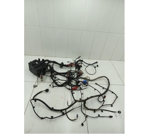 Электропроводка подкапотная с монтажным блоком