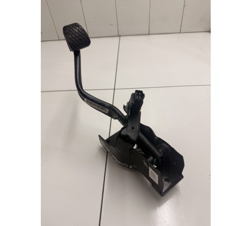 Педаль сцепления