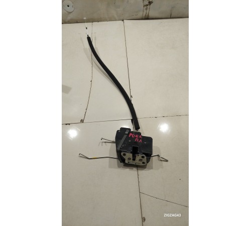 Замок двери (передний левый)