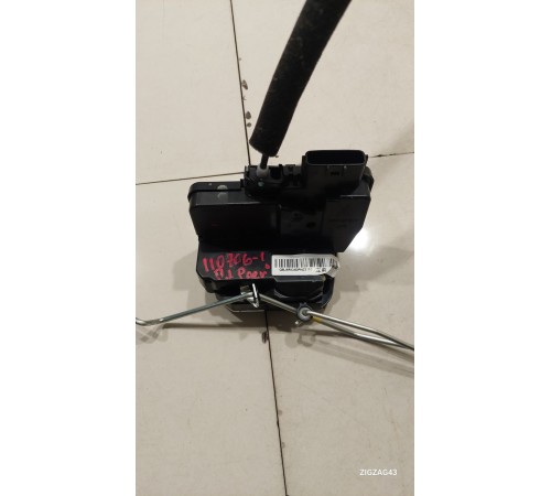 Замок двери (передний левый)