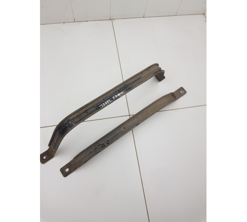 Комплект креплений лямок топливного бака (2 шт.)