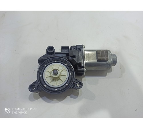 Моторчик стеклоподъёмника задний правый