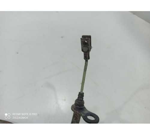 Трос стояночного тормоза