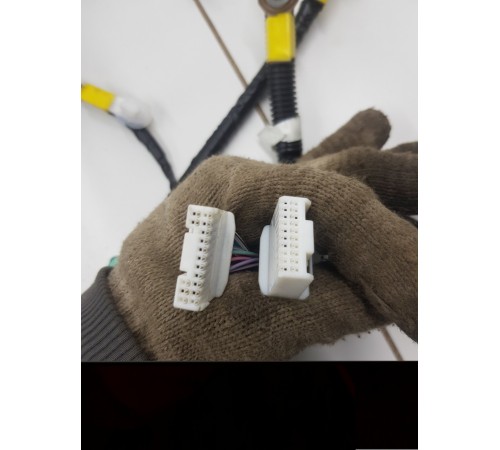 Электропроводка двери передняя левая