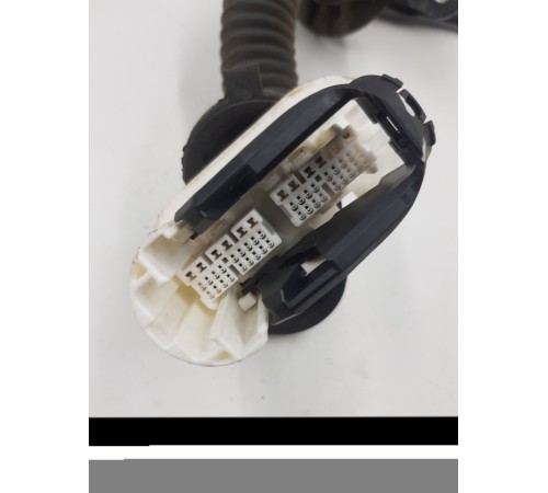 Электропроводка двери передняя левая