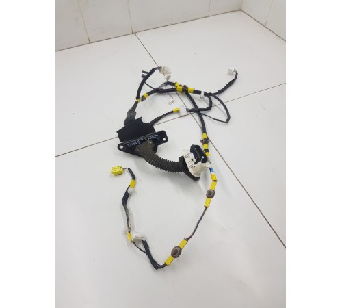 Электропроводка двери передняя левая