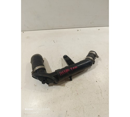 Впускной патрубок