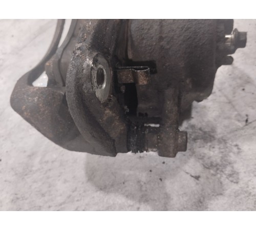 Суппорт передний правый