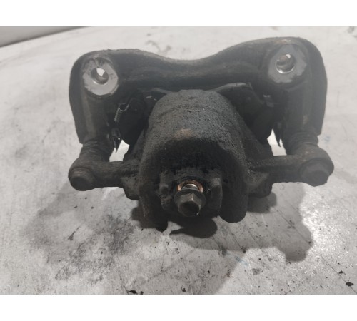 Суппорт передний правый