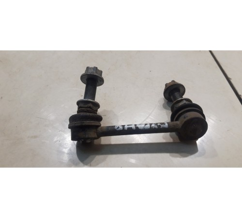 стойка стабилизатора (задняя, правая)