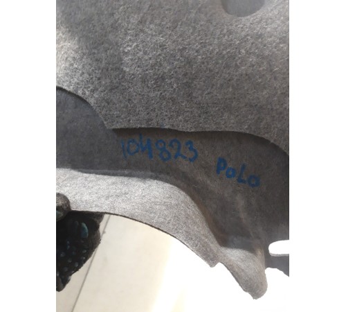 Обшивка багажника (правая)