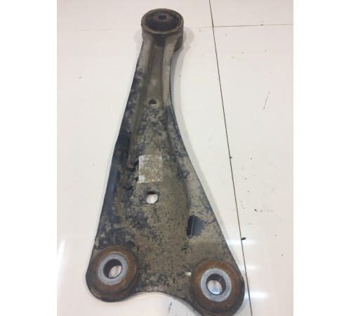 Рычаг подвески задний правый продольный