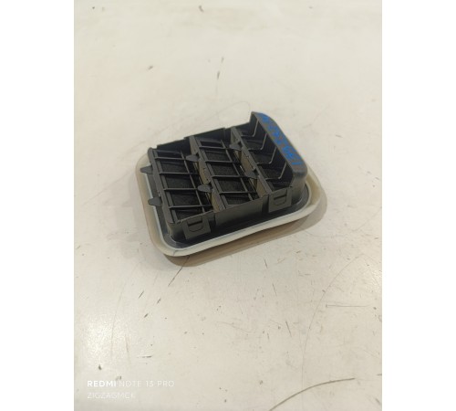 Вентиляционный клапан багажника