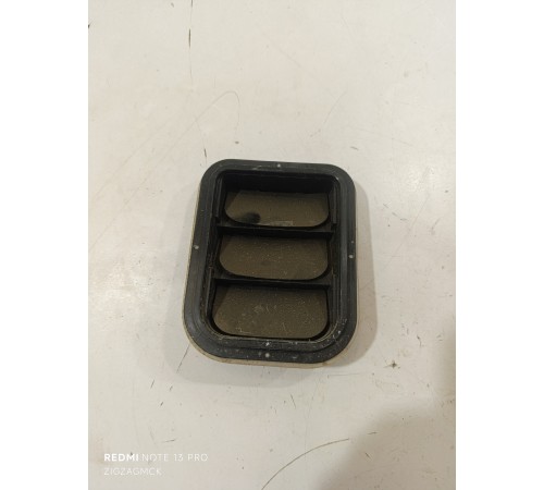 Вентиляционный клапан багажника