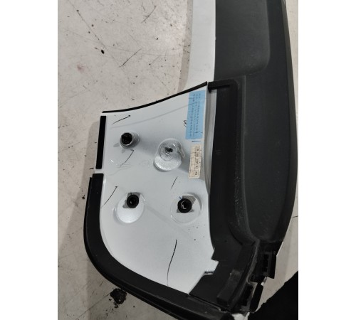 Спойлер крышки багажника