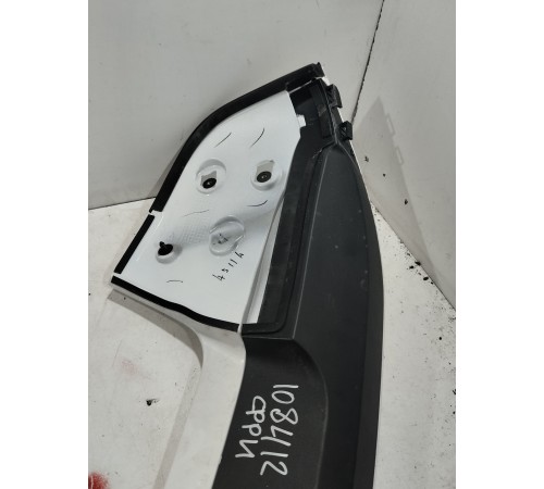 Спойлер крышки багажника