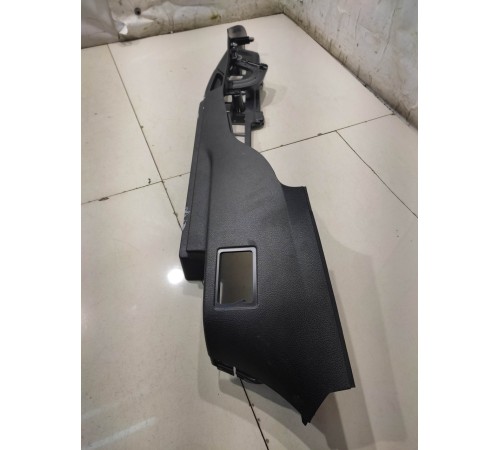 Обшивка багажника (левая)