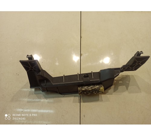 Кронштейн двери(задний правый)