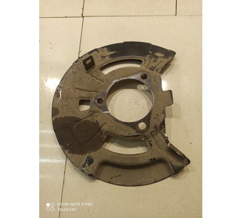 Кожух тормозного диска (задний, правый)