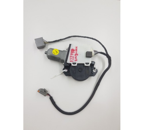 Моторчик двигатель люка