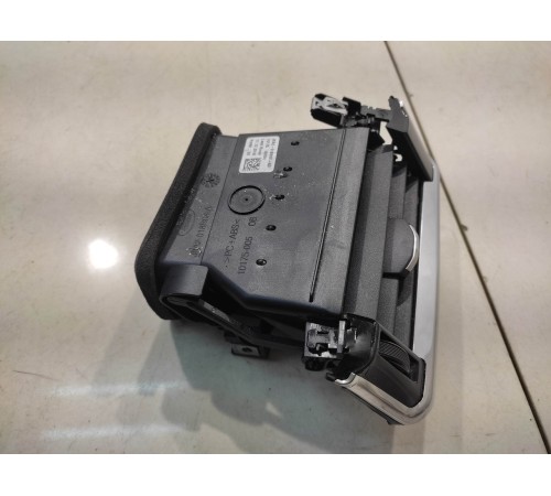 Воздушный дефлектор (левый)