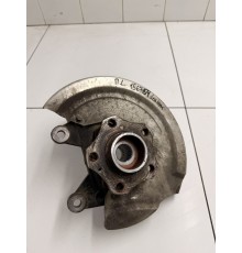 Кулак поворотный передний левый