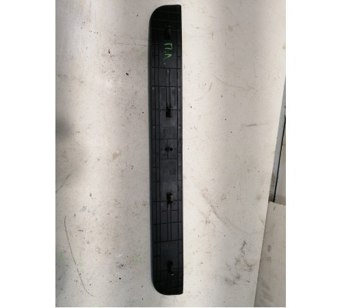 Накладка порога передняя левая внутренняя