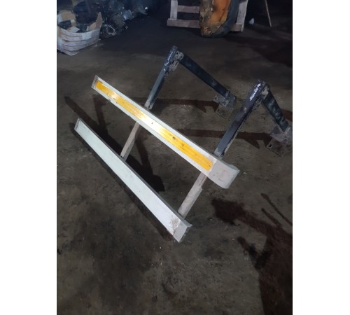 Решетка защиты бака левая