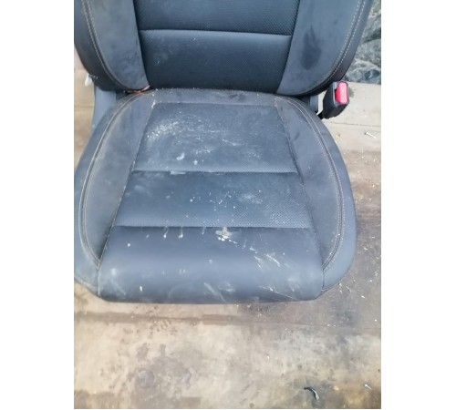 Сиденье переднее правое