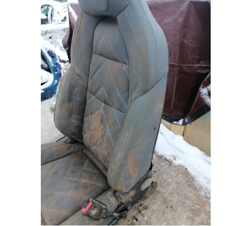 Сиденье переднее правое