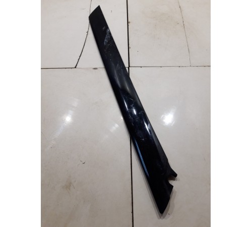 Молдинг лобового стекла (левый)