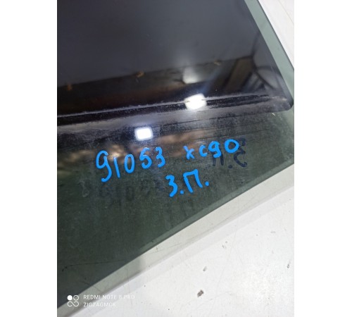 Стекло двери (заднее правое)