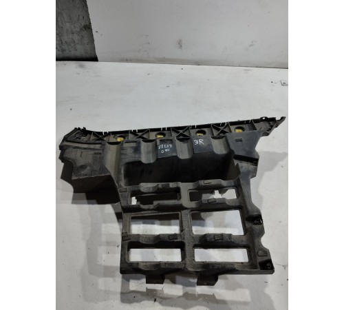 Кронштейн(крепление) заднего бампера правый