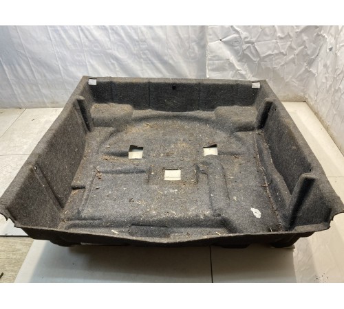 Пол багажника